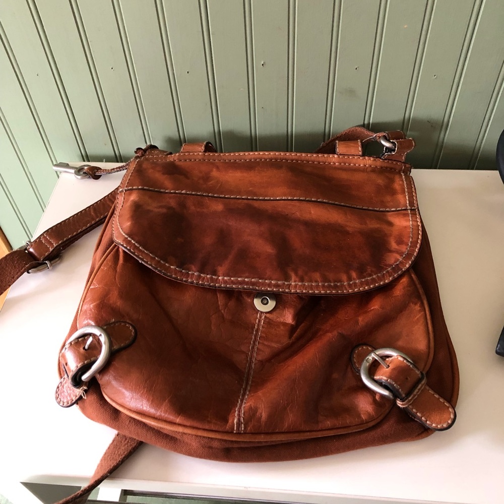 Fossil distressed leather satchel